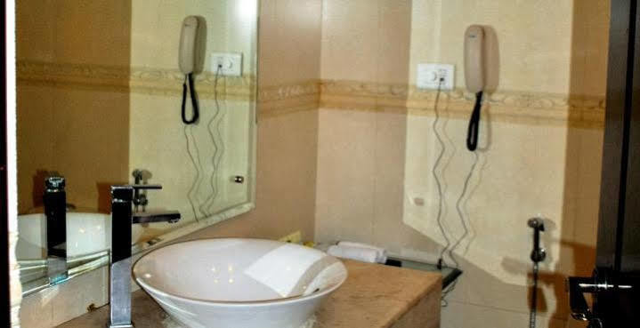 East Bourne Resort Shimla Bagian luar foto